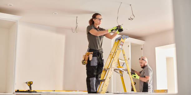 Best Licensed Electrician  in Lake Wazeecha, WI