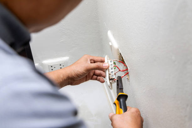 Best Circuit Breaker Repair  in Lake Wazeecha, WI